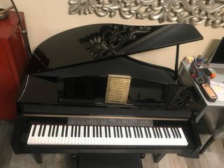 Piano Yamaha Clavinova Media Cola