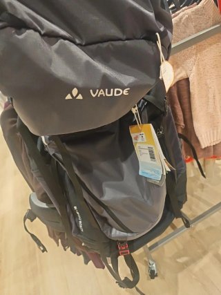 Mochila Vaude Astrum Trekking Negra