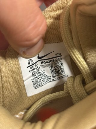 Zapatillas Nike Beige y Naranja