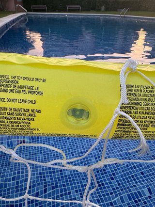 2 Porterías Hinchables Piscina