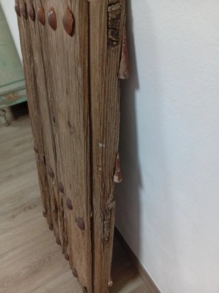 Cuarterón de puerta antigua de madera
