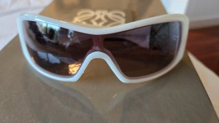 Gafas de sol Loewe blancas y plateadas