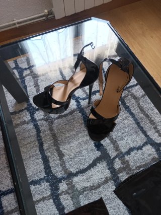 Zapatos de tacón negros talla 38