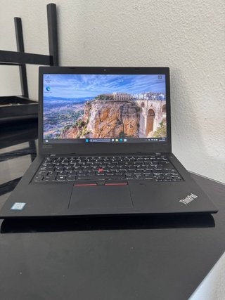 Ordenador portátil lenovo Thinkpad i5 8 GENERACIÓN