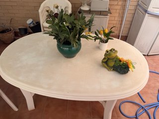 Mesa de terraza ovalada de plástico