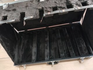 Astuccio espositivo per chitarre