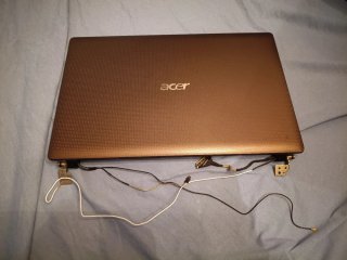 Pantalla Acer Aspire 5742G con bisagras