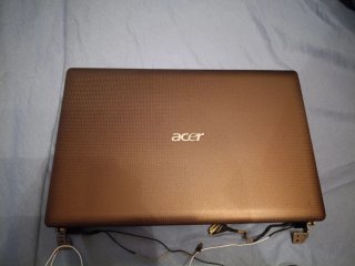 Pantalla Acer Aspire 5742G con bisagras