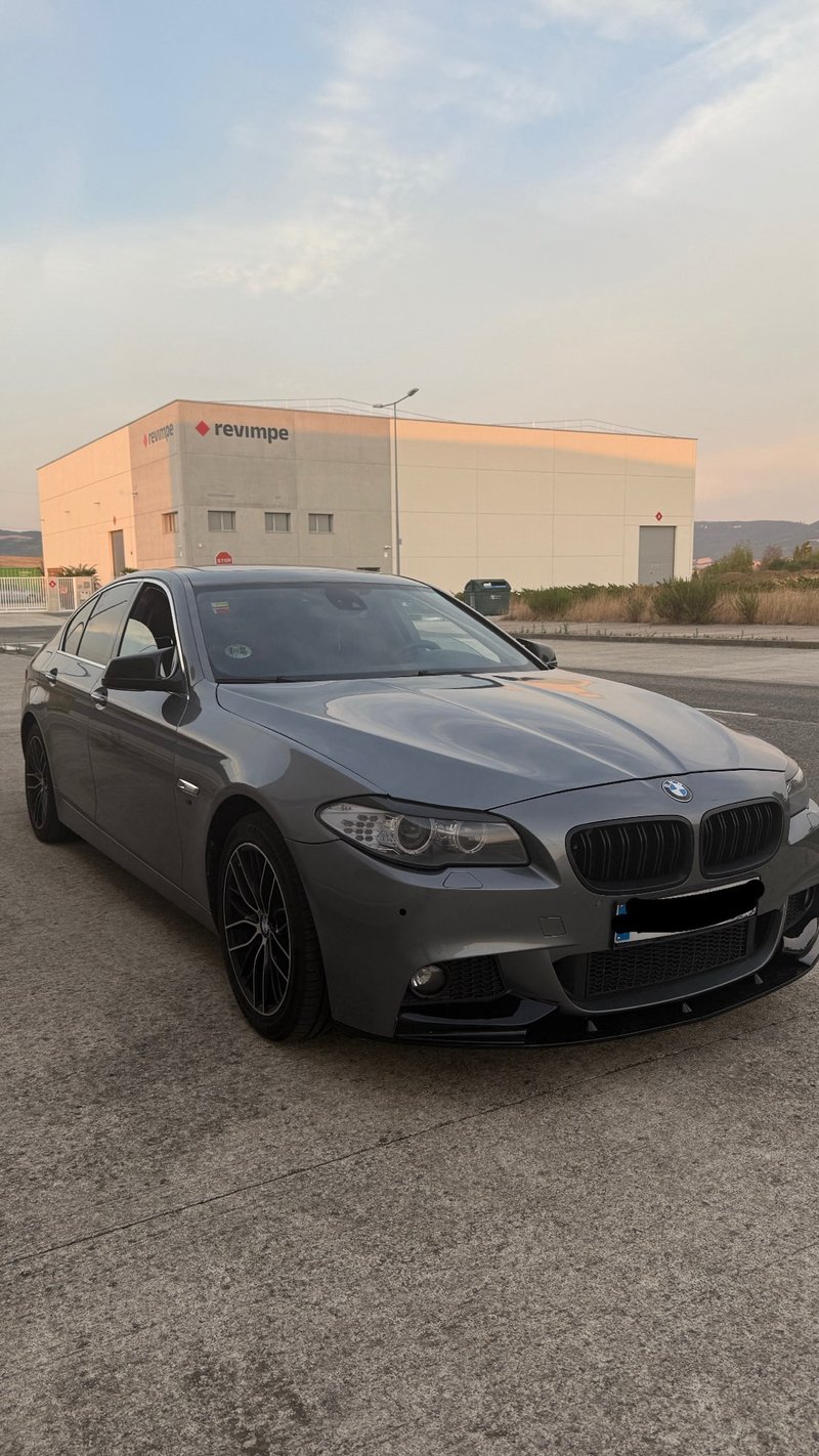 BMW Serie 5 2011 - foto 1