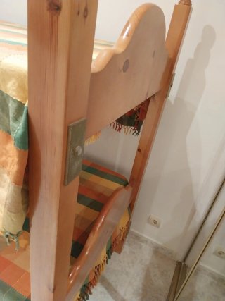 Camas literas provenzal,   mesita, cortinas ect