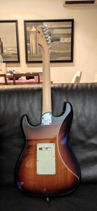 Guitarra Eléctrica Fender Stratocaster
