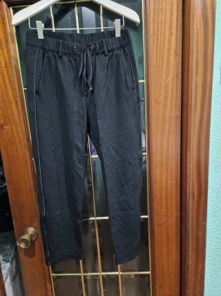 Pantalones  Tallas XS/34 por 2 euros la unidad