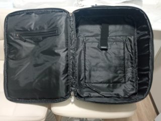 Maleta Guess Negra Monograma