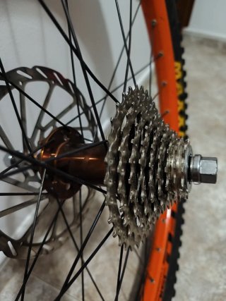 Rueda Trasera DH 26