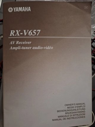 Receptor AV Yamaha RX-V657.Desconozco si funciona.