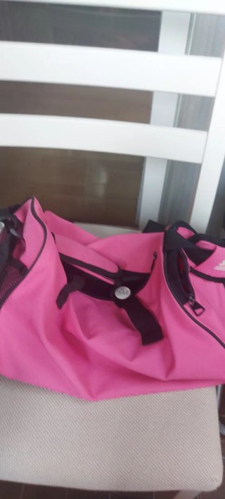 Bolsa deportiva Adidas infantil rosa.A-17cm L-37c