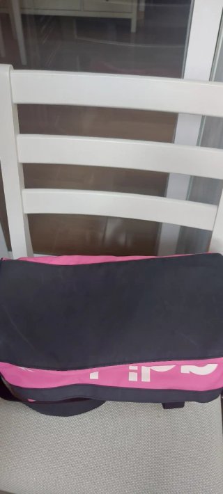 Bolsa deportiva Adidas infantil rosa.A-17cm L-37c