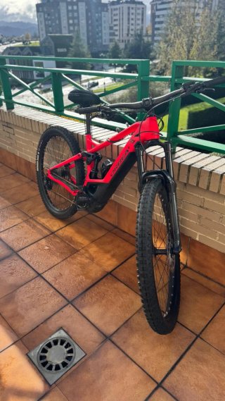 Orbea Bici Eléctrica Montaña Roja
