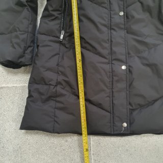 Plumas largo negro con capucha Talla L