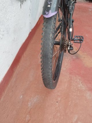 Bicicleta de paseo negra Btwin Nature 24