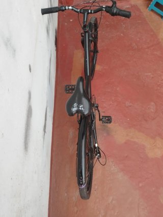 Bicicleta de paseo negra Btwin Nature 24