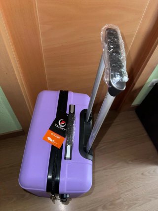 Maleta mediana sin estrenar