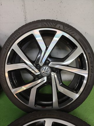 Llantas VW Brescia 19 Originales + Neumáticos
