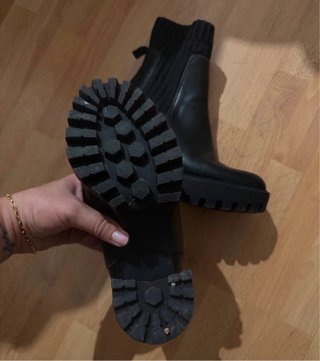 Botines Bershka negros tacón plataforma