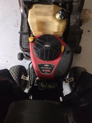 Cortacésped tractor MTD