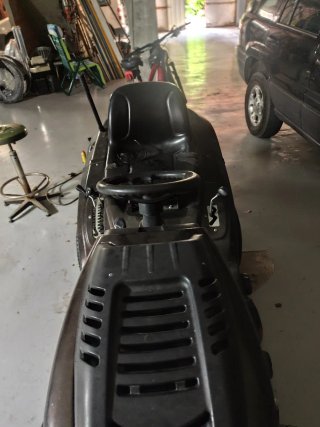 Cortacésped tractor MTD