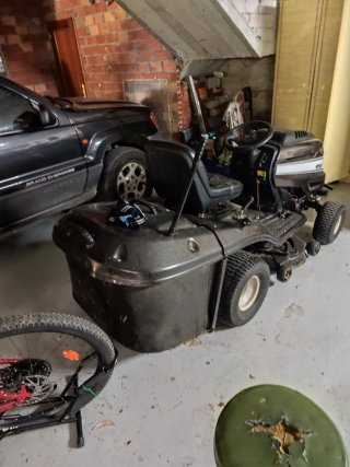 Cortacésped tractor MTD