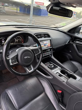 Jaguar F-Pace 2.0L i4D 132kW R-Sport Auto