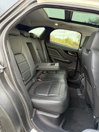 Jaguar F-Pace 2.0L i4D 132kW R-Sport Auto