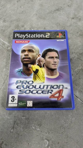 Pro Evolution Soccer 4 PS2
