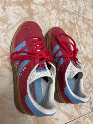 Zapatillas Adidas Gazelle Rojas y Azules