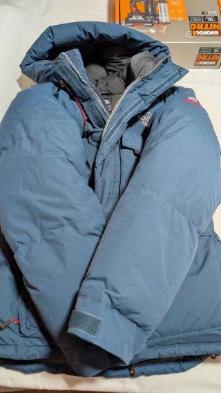 The North Face Summit Series 700 Parka Azul