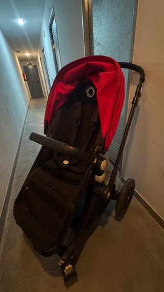 BUGABOO FOX 2 – Negro + capota roja + protector
