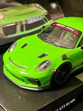 Minichamps Porsche 911 GT3 RS MR 1:18 (Manthey)