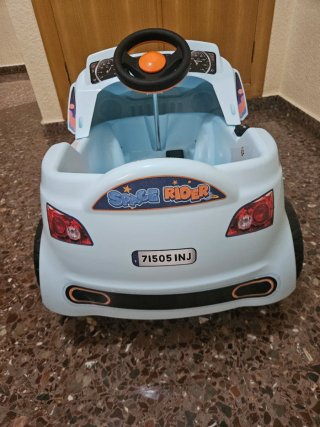 Coche eléctrico infantil Injusta