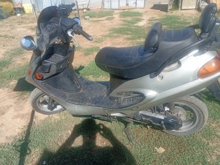 Scooter Kymco Plata