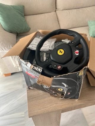 Volante Ferrari T80 Thrustmaster GTB