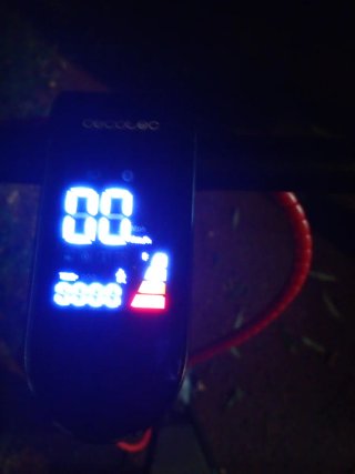 Patinete Eléctrico peatón a 6 Normal 15 Máximo 20
