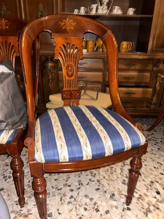 Conjunto clásico completo – sillas y mesa