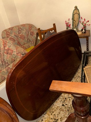 Conjunto clásico completo – sillas y mesa