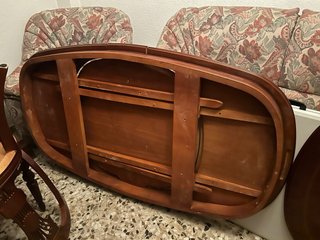 Conjunto clásico completo – sillas y mesa