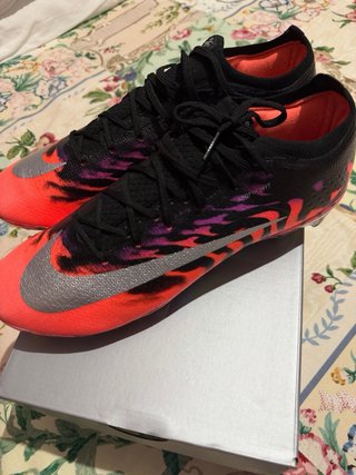 Botas de fútbol Nike Talla 44