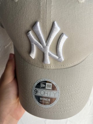 Gorra NY Yankees 9Forty Beige New Era