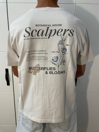 Camiseta Scalpers Beige Estampado