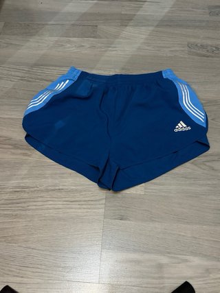 4 Pantalones Cortos y 1 Falda