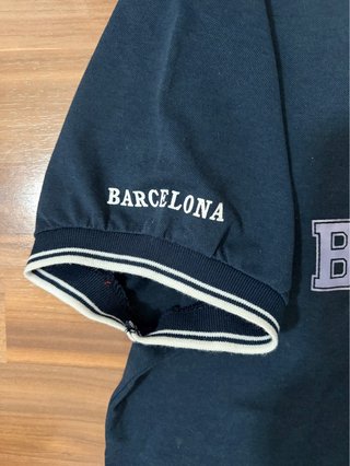 Polo manga corta Barcelona Talla L Bordados